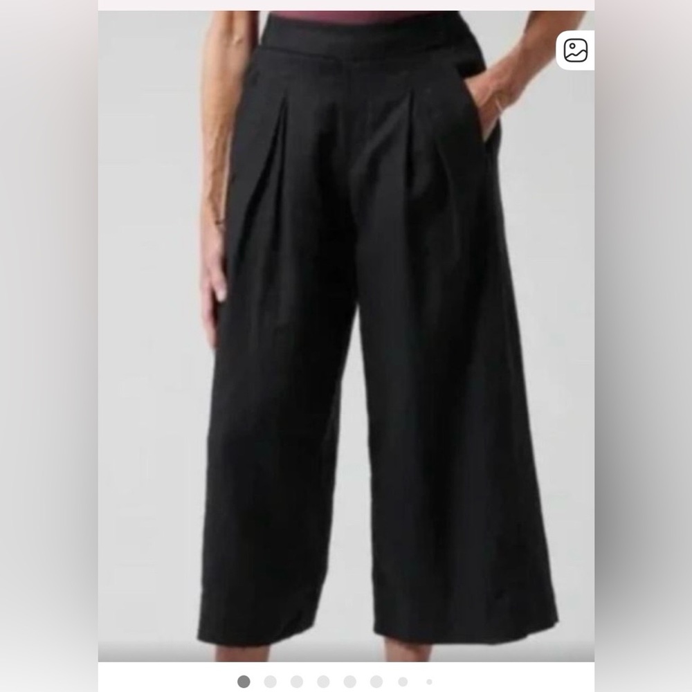 Athleta Black Wide-Leg Pleated Crop Pants medium tall